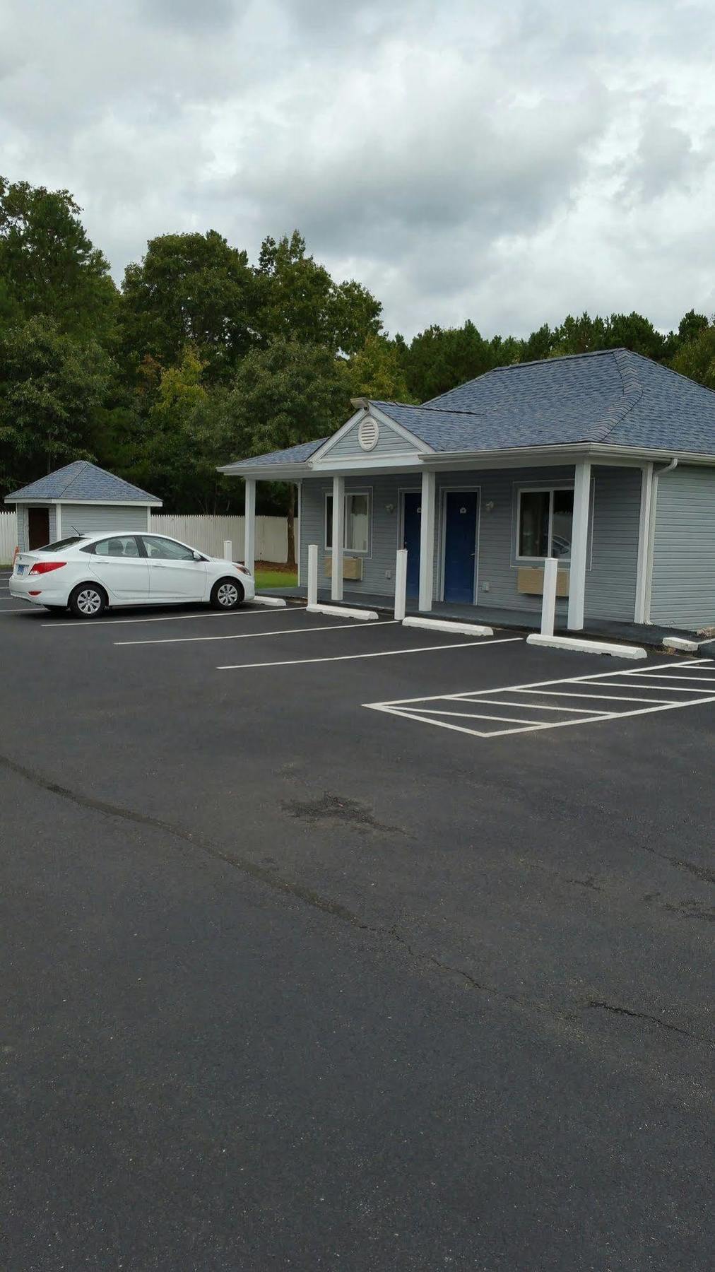 Village Inn & Suites - Smithville Luaran gambar